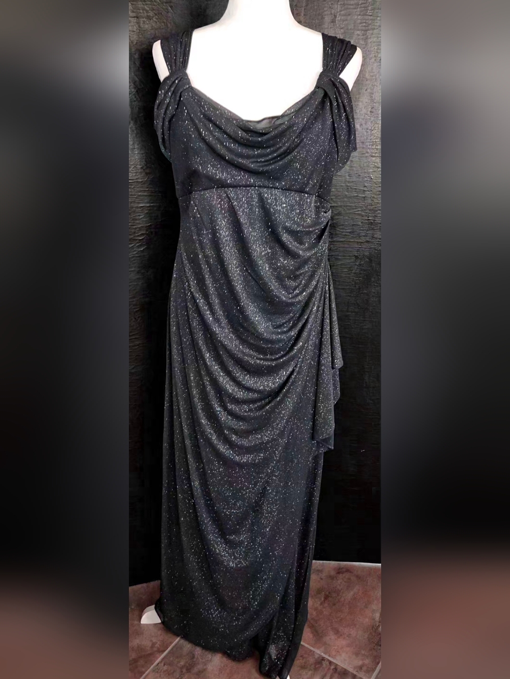 Alex Evenings Petite Size 12P Cold-Shoulder Glitter Mesh Gown Smoke/Gray